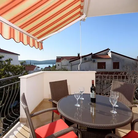 Apartmani Petra Trogir Exterior photo