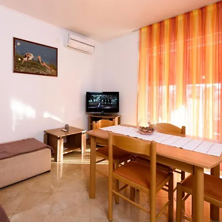 Apartmani Petra Trogir Exterior photo
