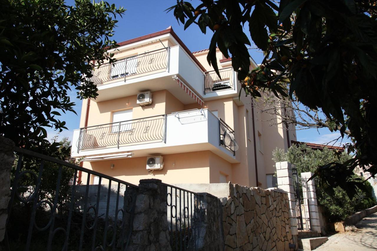 Apartment Petra *