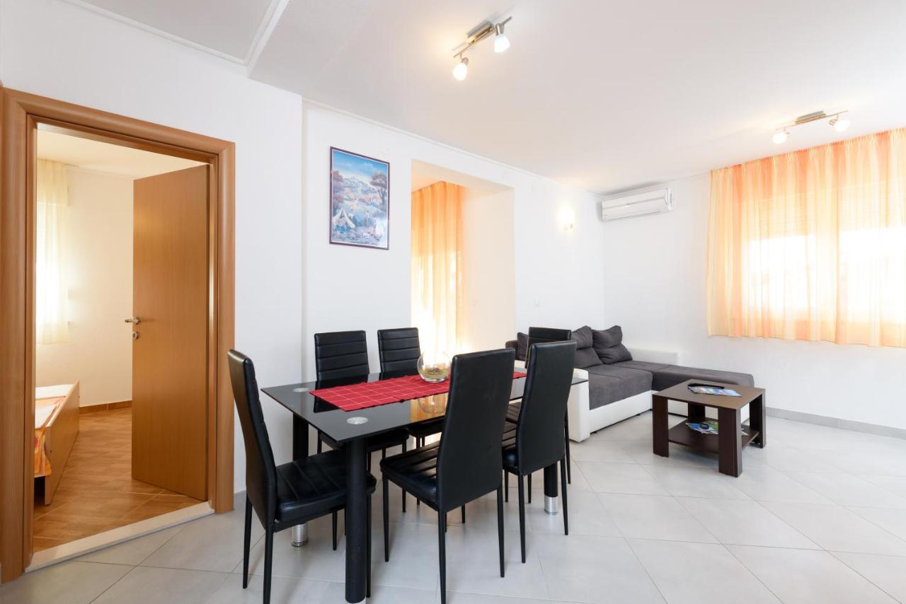 Apartment Petra *